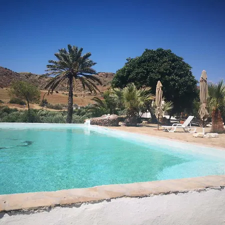 Cortijo Torreblanca Parque Cabo De Gata * El Pozo de los Frailes